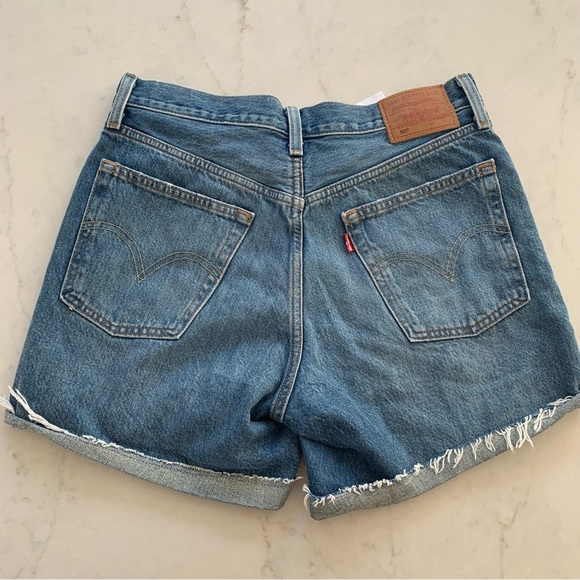 Levi’s 501 Button Fly Cutoff Raw Hem Jean Shorts S58022 Size 27 High Rise - Picture 4 of 9